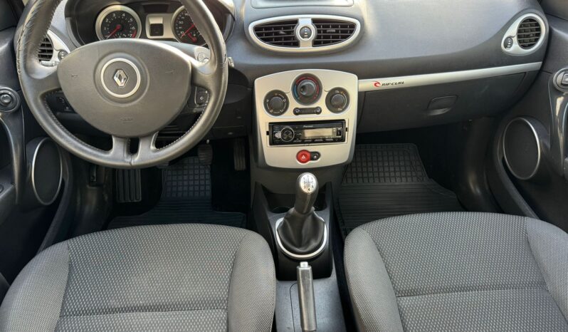 Renault Clio 1.2 4U Pack full